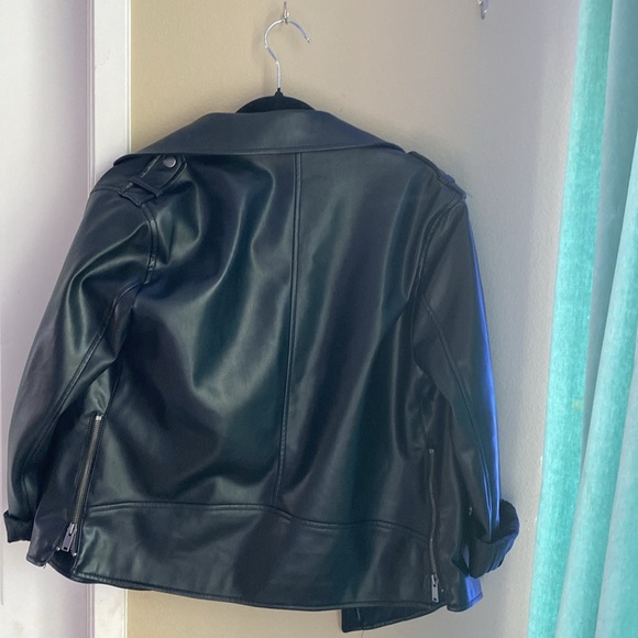 This is a Black Leather Jacket from ZARA that’s a kid size 11-12 - Picture 2 of 2